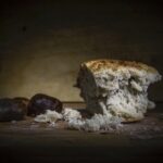 מה יותר לחם לבן או חום משמין?