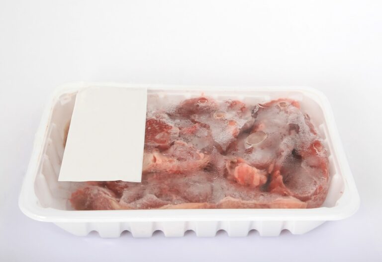 לאחר ההפשרה ניתן לשמור בשר טחון במקרר למשך יום עד יומיים נוספים.