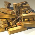 אילו גורמים משפיעים על מחיר הזהב כיום? מבט מעמיק